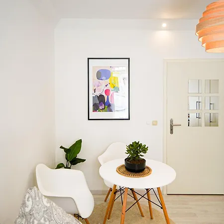 Stilvolles Im Laessigsten Viertel Apartment Munich